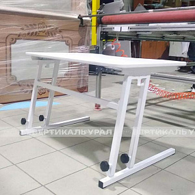 Парта с регулировкой высоты