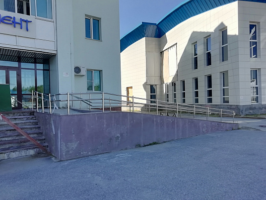 Установка пандуса г. Ханты-Мансийск, ул. Розина, д.73